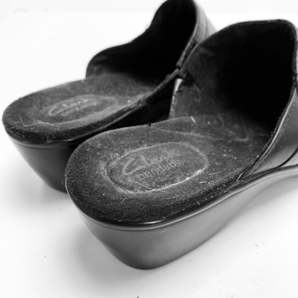 CLARKS BENDABLES Black Mules Clogs Comfort Shoes 7 - Picture 3 of 16